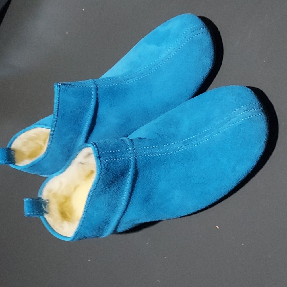 🩵2/$40 or 3/$45 Daniel Green size 5.5 women's slipper Booties Vintage